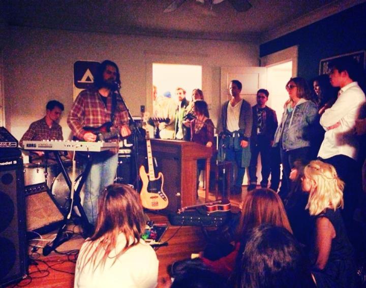 1621983_10153841503345471_402436965_n