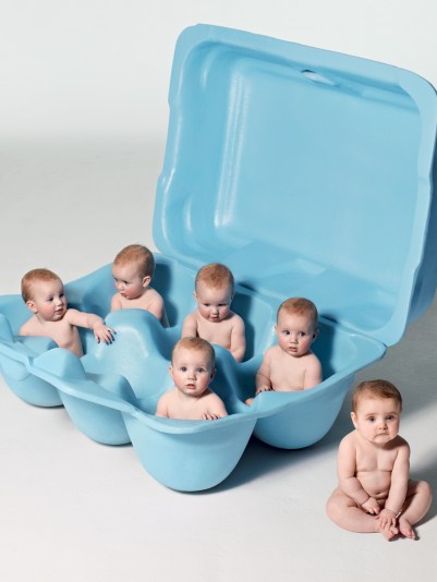 holding-a-guide-to-egg-freezing