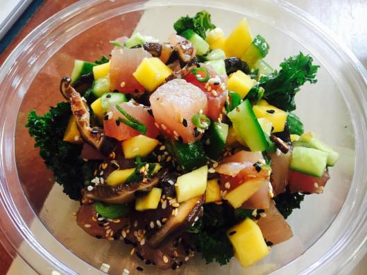 Sweetfin Poke: tuna over kale