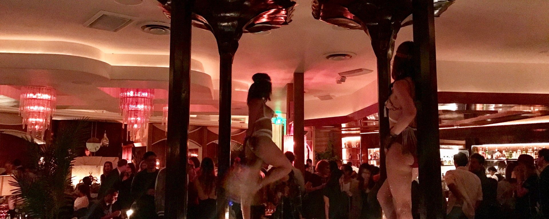 Delilah Hollywood lounge